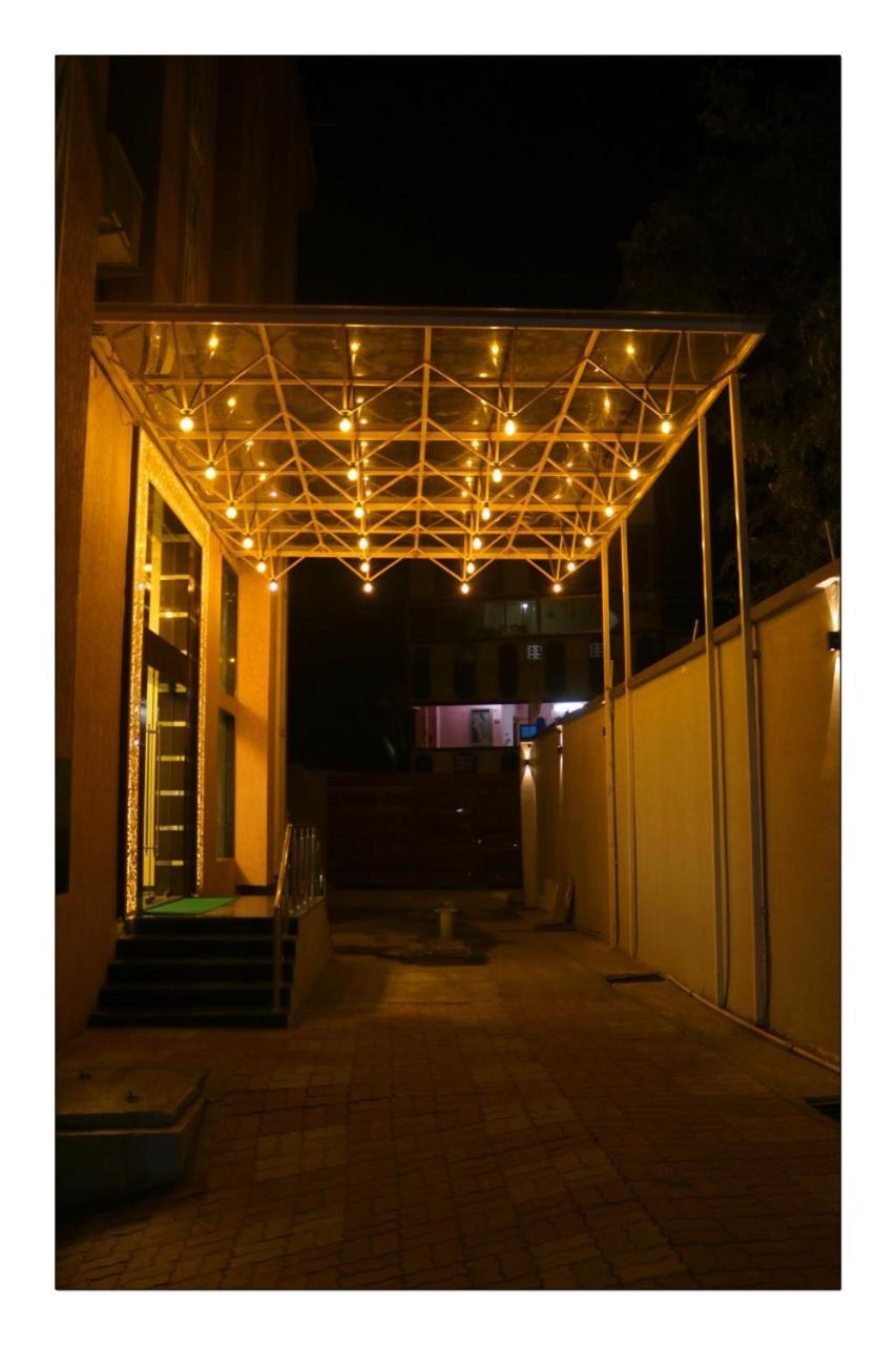 Hotel Grand Surya Kodarma 외부 사진