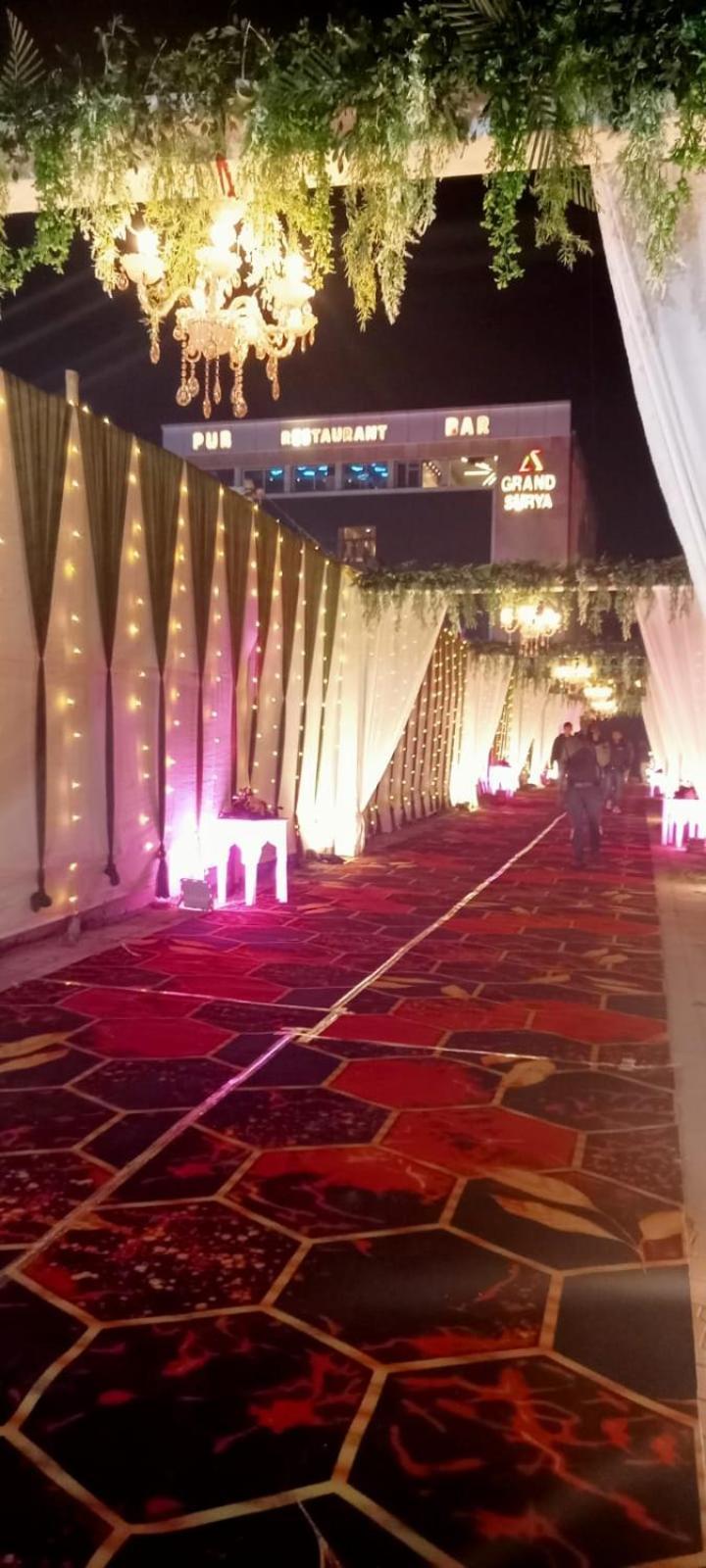 Hotel Grand Surya Kodarma 외부 사진